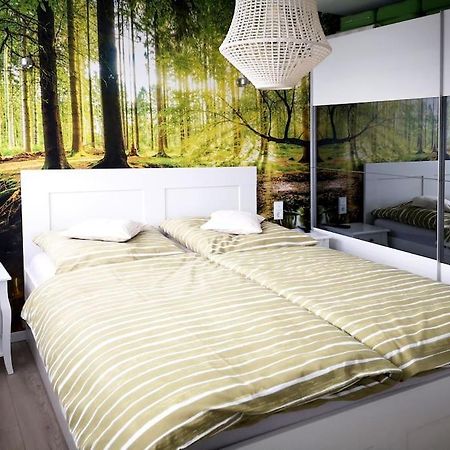 Haus Julia Direkt Am Hennesee Mitten Im Sauerland Meschede Eksteriør billede