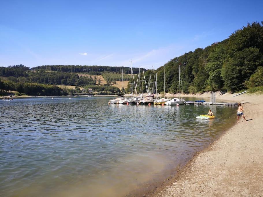 Haus Julia Direkt Am Hennesee Mitten Im Sauerland Meschede Eksteriør billede