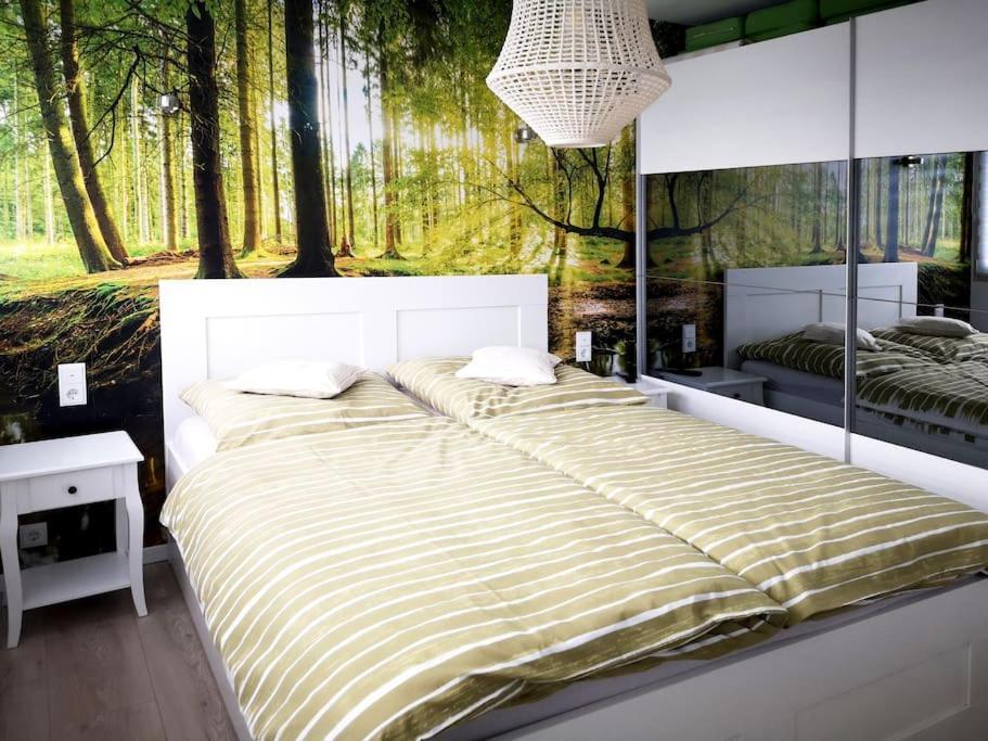 Haus Julia Direkt Am Hennesee Mitten Im Sauerland Meschede Eksteriør billede